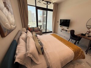 1 habitación, tabla de planchar con plancha, wifi y ropa de cama 