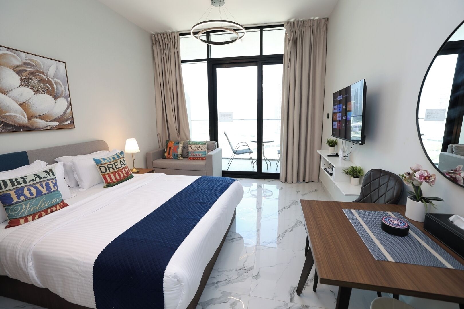 1 多间卧室、熨斗/熨衣板、WiFi、床单