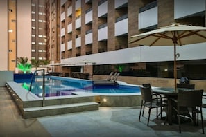 Piscine extérieure