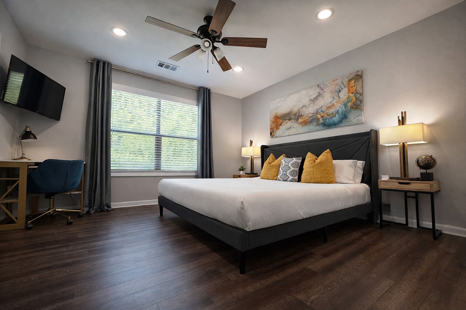 3 Schlafzimmer, Schreibtisch, Bügeleisen/Bügelbrett, kostenloses WLAN