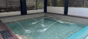 Sababa Springs Hot Spring