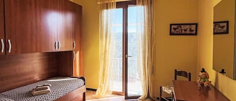 3 bedrooms, Internet
