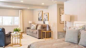 7 bedrooms, free WiFi, bed sheets, wheelchair access