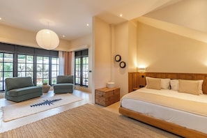 6 bedrooms, desk, iron/ironing board, free WiFi - Tropical Complex Villas up to 16px Next To Seminyak (Kerobokan)