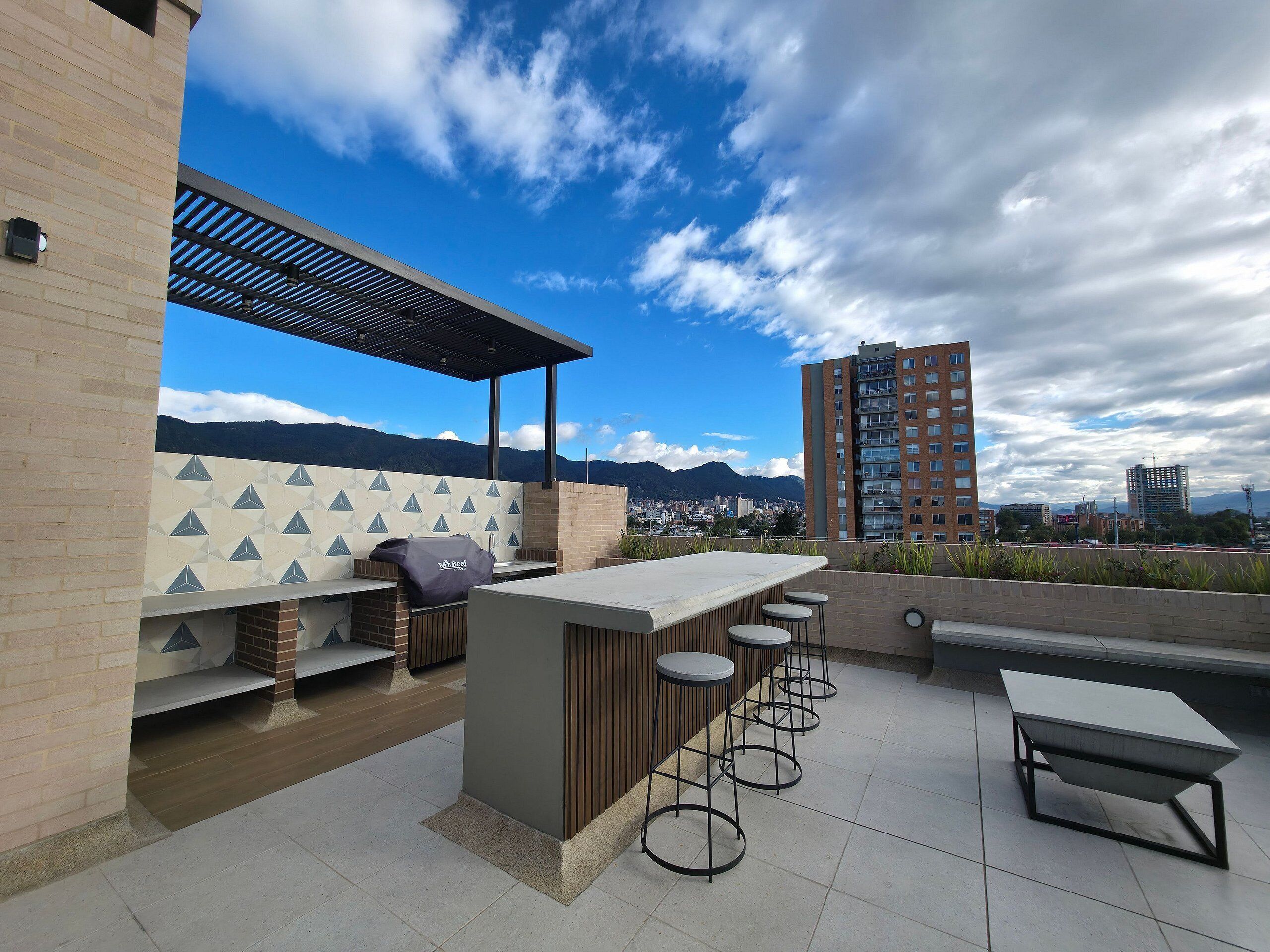 Deluxe Apartment | Outdoor dining