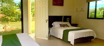 Family Room. Quinta yaaxbe