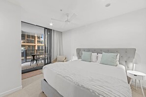 1 bedroom, desk, iron/ironing board, WiFi