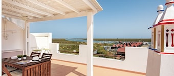 Algarvian Charm with Terrace and Ria View