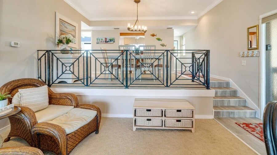 Coastal Lakehouse Condo on Siesta Key Public Beach