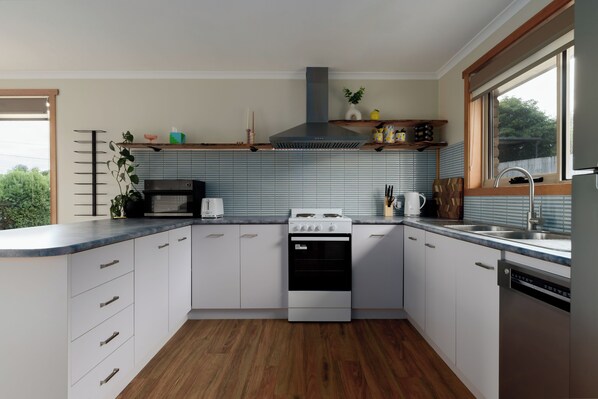 Microwave, oven, stovetop, dishwasher