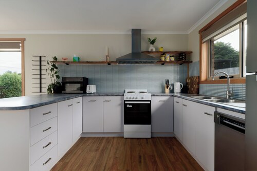 Sunny Ambleside Escape & Home Office