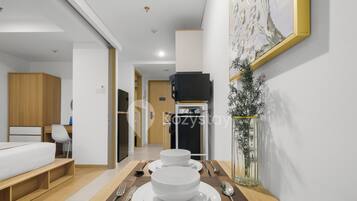 Apartemen, 1 kamar tidur, pemandangan kota | Ruang makan