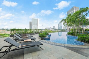 Outdoor pool - Hinare by Kozystay - Cilandak (Jakarta)