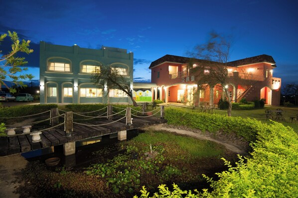 Front of property - Kenting Avignon (Hengchun)