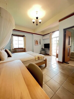 Superior Double Room, Balcony, Courtyard View | Free WiFi - Kenting Avignon (Hengchun)