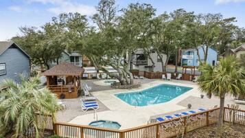 Piscine extérieure, piscine chauffée