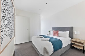2 slaapkamers, een strijkplank/strijkijzer, wifi, beddengoed