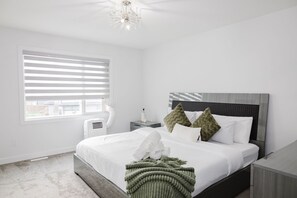 3 Schlafzimmer, Bügeleisen/Bügelbrett, WLAN, Bettwäsche
