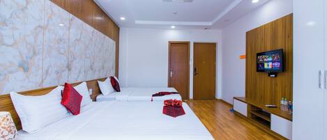 Chambre Quadruple Familiale, balcon, vue ville | Coffre-fort