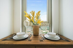 Appartement, 1 chambre, vue ville | Salle à manger