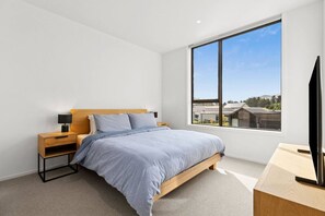 4 bedrooms, iron/ironing board, travel cot, WiFi