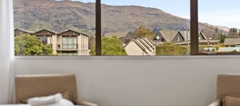 2 Bed | 2 Ensuites | Central to ski fields | Balcony |Sleeps 4