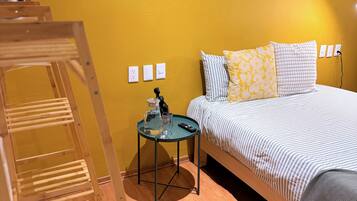 1 bedroom, iron/ironing board, WiFi