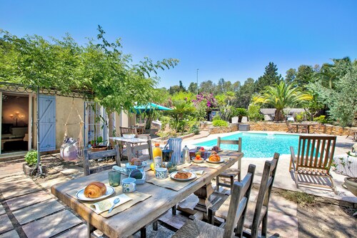 Maison De Clydia Private Pool And Garden, Saint-Tropez, France