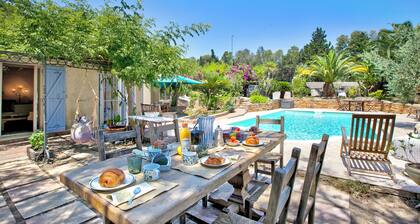 Maison De Clydia Private Pool And Garden, Saint-Tropez, France