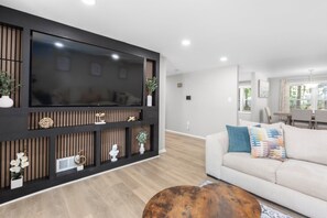 TV connectée, cheminée