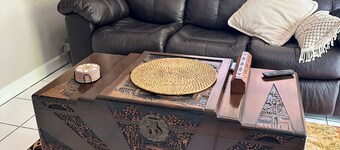 Lil Boho Chic, A Charming 1-bedroom apartment in Naples.