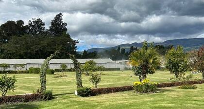 Escape to Nature: Exclusive Country House Near Quito Airport
