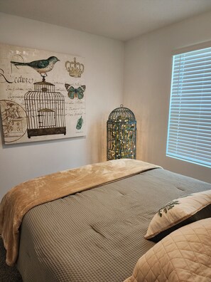 3 Schlafzimmer, Schreibtisch, Bügeleisen/Bügelbrett, kostenloses WLAN