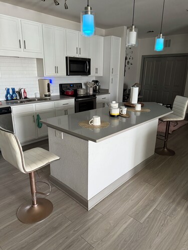 Cozy 1-bedroom apartment in perfect Panama City Beach with WiFi, AC