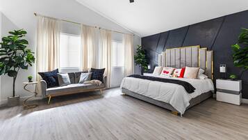 4 bedrooms, iron/ironing board, WiFi, bed sheets