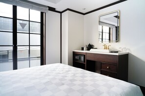 Superior Double Room, City View | Free WiFi, bed sheets - KIORI Exec Muromachi (Kyoto)