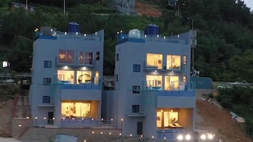 Πρόσοψη καταλύματος