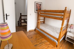 Fer et planche à repasser, Wi-Fi, draps fournis