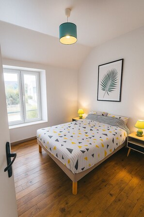 4 Schlafzimmer, Bügeleisen/Bügelbrett, WLAN, Bettwäsche