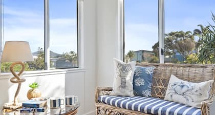 Cooee Bay Beach House - Pets on Approval!