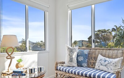 Cooee Bay Beach House - Pets on Approval!