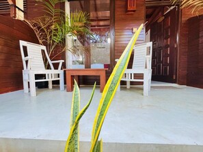 Habitació triple Deluxe, vistes al jardí | Vista del jardí
