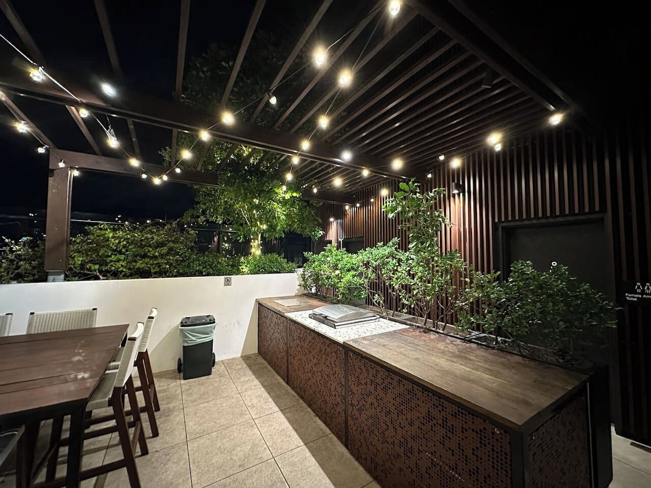 Outdoor dining