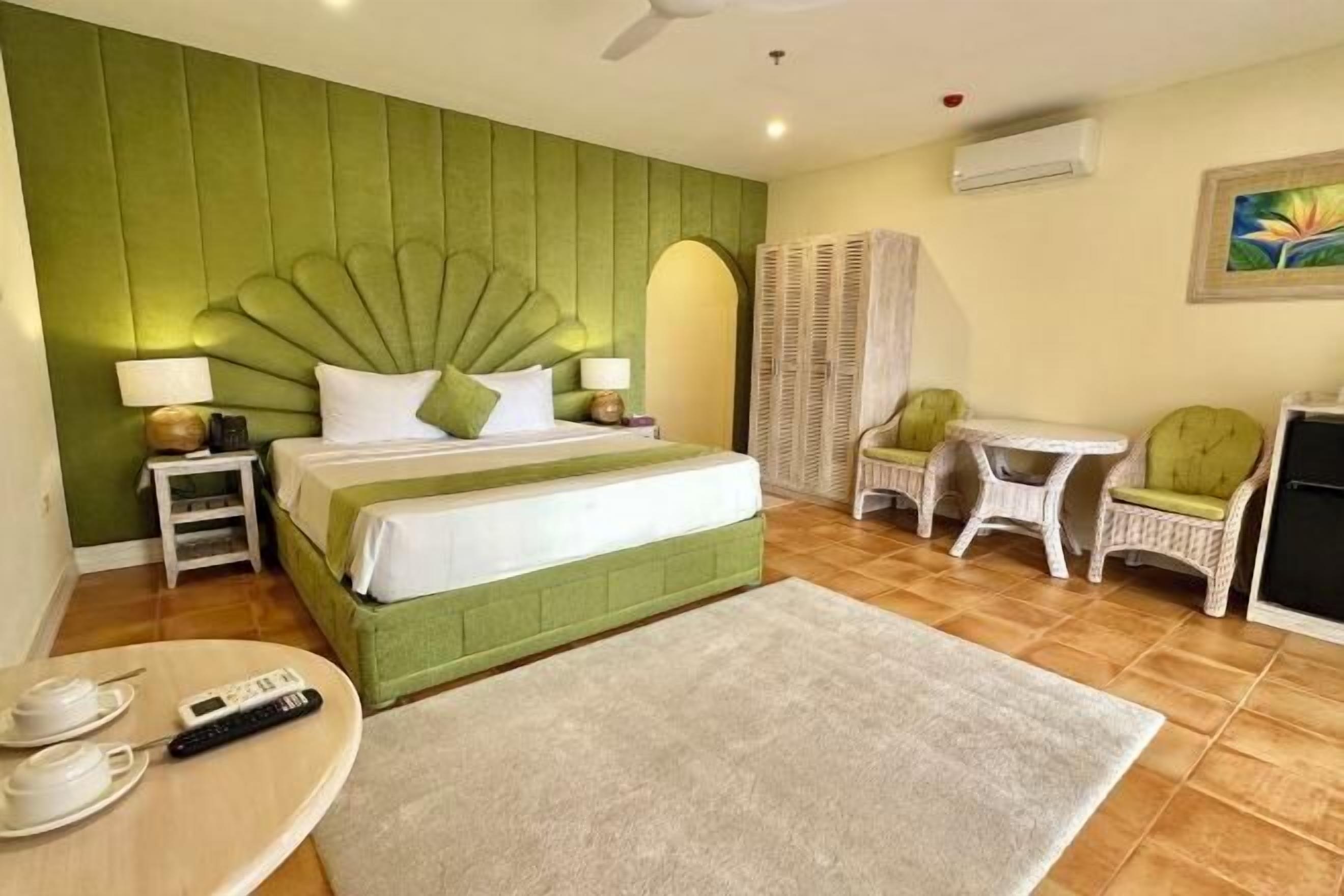 Minibar, Wi-Fi gratuit, draps fournis