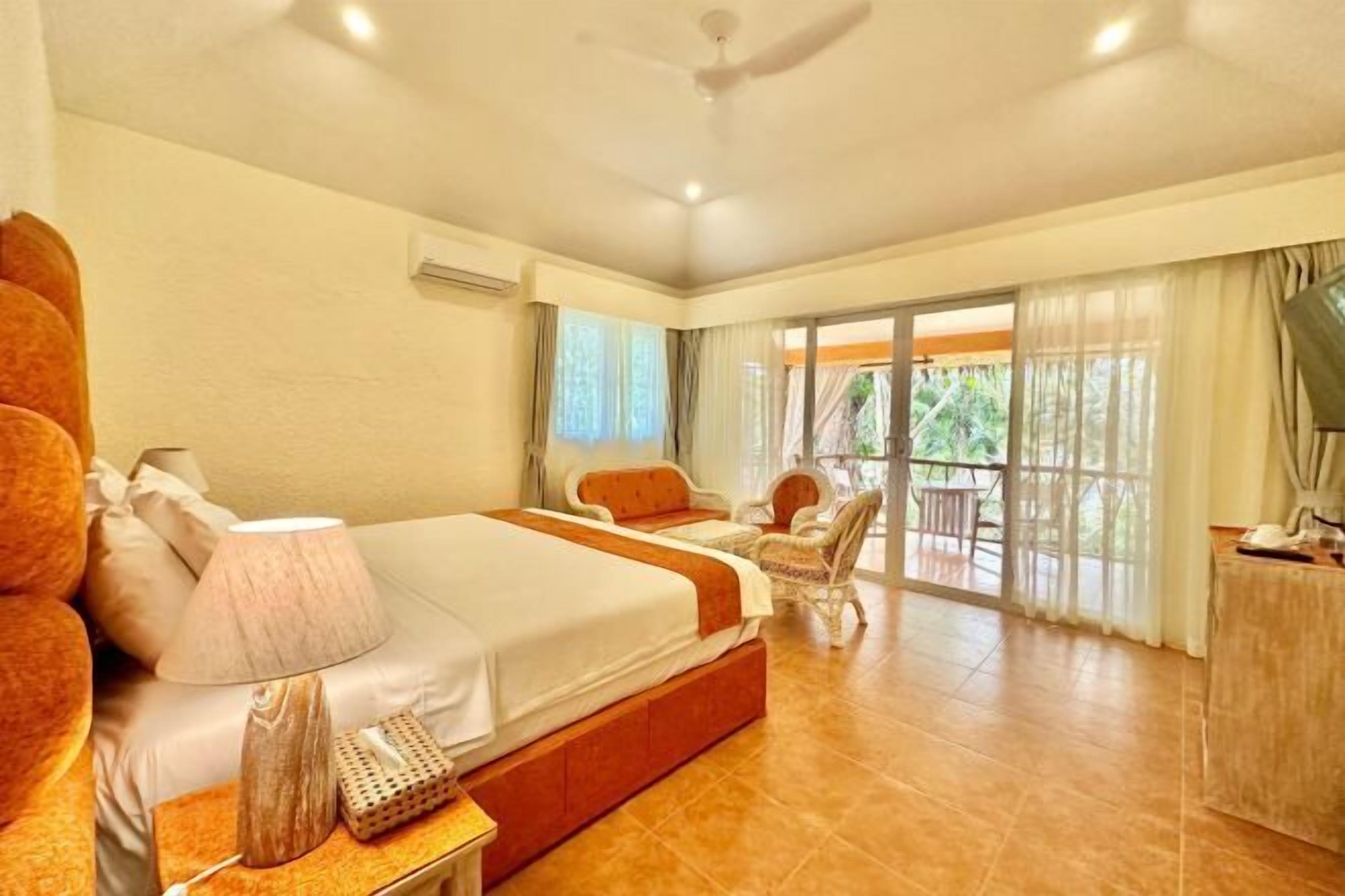 Minibar, Wi-Fi gratuit, draps fournis