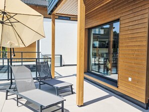 Terrace/patio - Ossiacher See Chalet 1 by Interhome (Bodensdorf)
