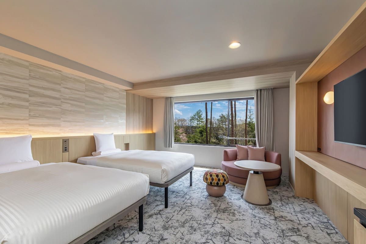 Deluxe Twin Room, Non Smoking | Free WiFi, bed sheets