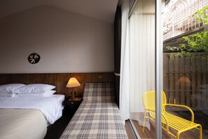 Dobbeltrom – deluxe, balkong, hageutsikt | Wi-fi (inkludert)