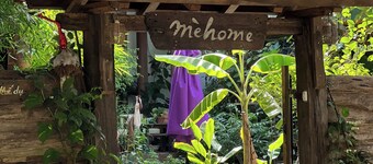 Honeycomb Bungalow: Secluded Garden Retreat at an Authentic Village Homestay