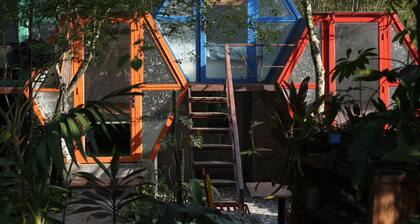 Honeycomb Bungalow: Secluded Garden Retreat at an Authentic Village Homestay